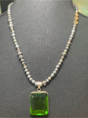 Emerald Green  Crystal Pendant Necklace - Women's Jewelry